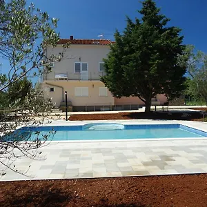olive-apartments.hotelinzadar.com/